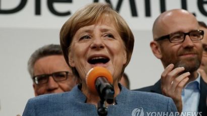 메르켈, 7년 연속 ‘가장 영향력 있는 여성’ 1위