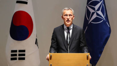 NATO 사무총장 “북한 제재ㆍ압박이 가장 최선, 전면적 이행이 더 중요"