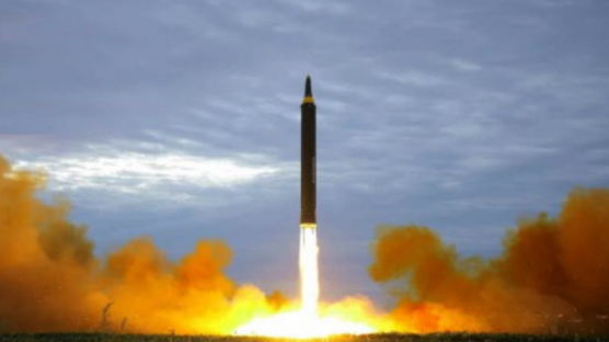  [서소문사진관] 핵 폭탄이 내 머리 위로 날아오면 나는 어디로 가야하나? 