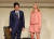 아베 신조 총리가 도널드 트럼프 대통령의 장녀이자 보좌관인 이방카 트럼프가 3일 도쿄에서 열린 국제행사에 연사로 나서자 환대하고 있다. [도쿄 AP=연합뉴스] 