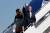 도널드 트럼프 미국 대통령과 멜라니아 여사가 5일 일본 요코타 공군기지에 도착했다. [연합뉴스]