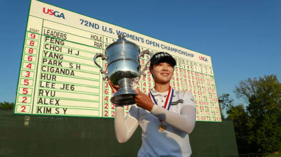 데뷔 시즌에 여자 골프 세계 1위...이젠 39년만의 대기록도 노리는 박성현