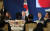 문재인 대통령과 도널드 트럼프 미국 대통령이 7일 오후 청와대에서 열린 국빈만찬에 자리하고 있다. 왼쪽은 멜라니아 여사. [연합뉴스]