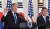 문재인 대통령과 도널드 트럼프 미국 대통령이 7일 오후 청와대에서 한미 공동 기자회견에서 정상회담에서 논의된 내용을 설명하고 있다. [연합]