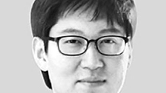 [취재일기] “한국은 왜 공무원만 늘려요?”