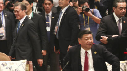 '세계의 지각왕' 된 시진핑…원조 지각왕 푸틴에 '힘 자랑'?