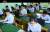 평양시 대동강구역 문흥고급중학교 학생들이 국가통신망으로 연결된 컴퓨터로 시험을 보고 있다. [사진 조선중앙TV캡처]