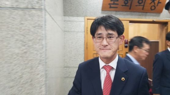'레밍' 김학철, 여당측 학교 성폭력 문제 제기에 "어떻게 문건 확보했나"