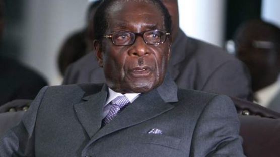 마침내 백기…짐바브웨 무가베 대통령 사임 발표