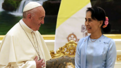 교황, 미얀마 연설서 ‘평화’를 말했지만 ‘로힝야’는 뺐다