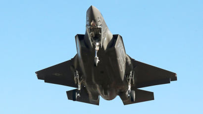 [사진] F-35A·E/A-18G … 한반도에 뜬 미국 전략자산