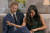 약혼 인터뷰 도중 우스꽝스러운 표정을 지어보이는 해리 왕자와 약혼자 메건 마클.