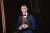 크리스티아누 호날두가 8일 프랑스 파리에서 열린 제62회 발롱도르 시상식에서 수상자로 선정돼 황금공 모양의 트로피를 받은 뒤 미소짓고 있다. [파리 EPA=연합뉴스]