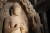 인도 엘로라 석굴에 있는 붓다의 조각상. 붓다의 얼굴에 햇볕이 들어오자 생기가 돌았다. 백성호 기자