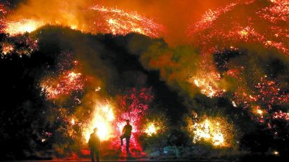 서울면적 태운 美 산불...트럼프 ‘비상사태’ 선포
