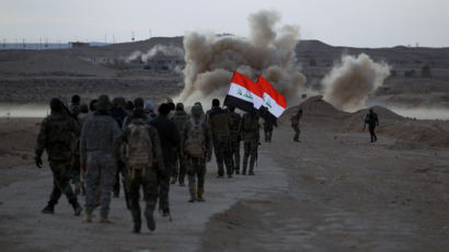 이라크, “IS 완전히 몰아냈다” 승전 선언