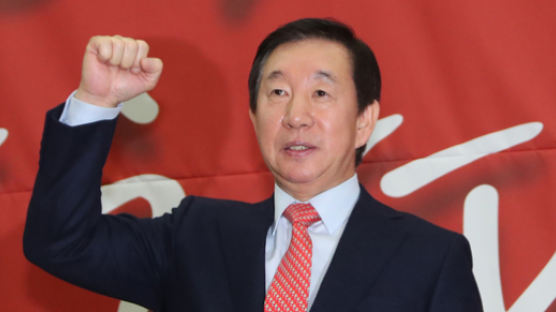 자유한국당, 새 원내대표에 ‘친홍계’ 김성태 선출