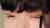 눈두덩이에 아이섀도를 칠하고 있는 고등학생 유튜버 준콩의 메이크업 영상. [사진 준콩]