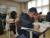 18일 오전 충북 음성군 삼성중에서 학생들이 기말고사 시험을 보고 있다. 최종권 기자