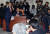 박홍근 더불어민주당 원내수석부대표가 19일 국회 운영위원회 전체회의에서 일방적 진행에 대해 한국당 의원들을 향해 항의하고 있다. 강정현 기자