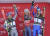 미케일라 시프린(가운데)이 올 시즌 알파인 스키 월드컵에서 세 번째 우승을 차지한 직후 시상대에서 환호하고 있다. [쿠르쉐벨 AP=연합뉴스]