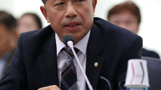 [속보]‘선거법 위반’ 윤종오 벌금 300만원 확정…의원직 상실