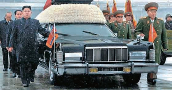 김정일의 장례식에서 김정은과 함께 운구차를 호위한 이들은 ‘운구차 7인방’으로 불리며 핵심 실세로 등극하는 듯했으나 모두 처형 또는 해임됐다.
