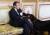 마크롱 대통령의 반려견 &#39;네모&#39;. [사진 트위터(@noticiAmerica)]