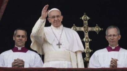 교황의 성탄절 메시지 “한반도 대치 극복, 상호간 신뢰 증진되길”