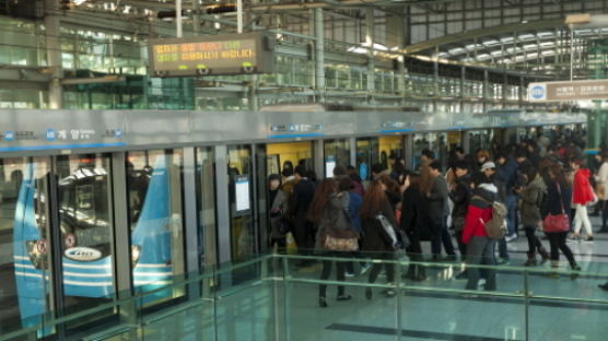공항철도, 12월 22일 하루 이용객 27만명 돌파…역대 최다