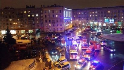러 상트페테르부르크 슈퍼마켓서 사제폭탄 폭발…"최소 10명 부상"