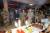 니제르의 프랑스군 기지에 대통령궁 요리사를 데려가 음식을 제공하며 격려한 마크롱 대통령이 생일 축하 받고 있다. [AFP=연합뉴스] 