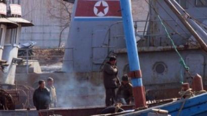 "러시아도 해상 비공식 경로 통해 북한에 석유 공급"