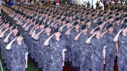 국방부, 대규모 장군 감축···430명 중 최대 80명 줄인다