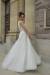 2016년 드라마 ‘슈츠’에서 극중 웨딩 드레스를 입은 마클의 모습. 미국 디자이너 브랜드 애니 바지의 2016년 컬렉션이다. [중앙포토]