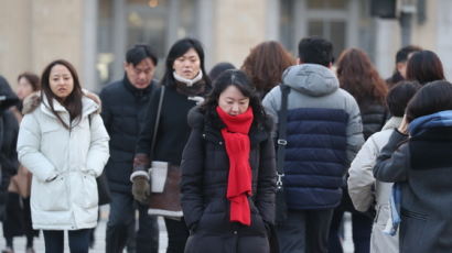 [Visual News]쌀쌀한 새해 첫 출근길나선 시민들