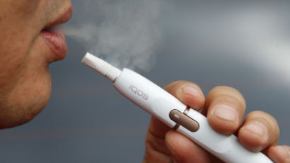 "궐련형 전자담배, '가열 담배'로 이름 바꾸고 세금 더 올려야"