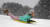 미국 사우스 캐롤라이나주 찰스턴카운티 아일 오브 팜즈에 있는 골프장에서 한 소녀가 눈썰매를 타고 있다. [AP=연합뉴스] 