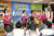 찾아가는 동 주민센터 직원들이 서울 응암2동 주민센터에서 민원을 듣고 있다. [중앙포토]