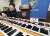 지난해 말 검거된 대만인 보이스피싱 범죄단이 제주도의 ‘콜 센터’에서 사용한 휴대전화 158개. [뉴시스]