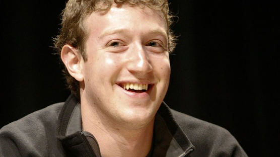 '올해 페이스북의 적'은? 저커버그 "새로운 뉴스피드 만들 것"