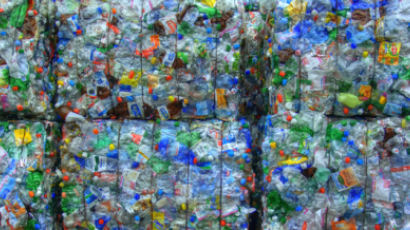 英 "일회용 플라스틱 용기에 세금"…중국 쓰레기 수입 중단에 비상