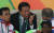2016년 브라질 리우올림픽에 참석한 최용해 당시 북한 노동당 중앙위원회 부위원장(왼쪽 둘째)이 유도 경기장을 찾아 선수단 관계자와 이야기하고 있다.  [올림픽사진공동취재단]