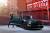 스티브 맥퀸의 손녀인 몰리 맥퀸이 영화 블릿 50주년을 기념하는 신형 머스탱을 선보이고 있다.이 차량은 한정판 스페셜 모델로 제작됐다.[연합뉴스]