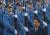 15일 세르비아 벨그라드를 방문한 아베 신조 일본 총리가 환영 행사에 참석했다. [AP=연합뉴스]