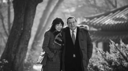[권혁재 사진전문기자의 뒷담화] '한국의 사위' 슈뢰더와 김소연, 그들의 마이웨이