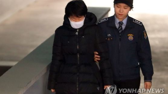 ‘남상태 연임로비’박수환, 2심서 징역 2년 6개월…법정구속