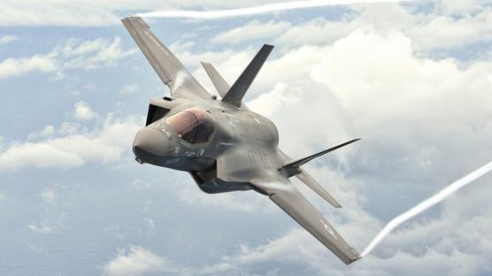‘군사 증강하는 日’…이달 F-35 전투기 첫 배치 ‘JSM 탑재’