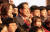지난해 12월 홍준표자유한국당 대표가부산시청에서 열린제8회 대학생 리더십아카데미 강연 후학생들과 기념촬영을하고 있다.