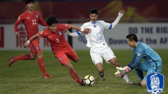 '연장에만 3실점 와르르' 한국, U-23 챔피언십 4강서 우즈베크에 1-4 참패